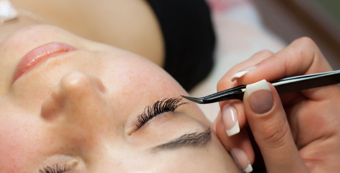 What is Involved in Lash Technician Training?